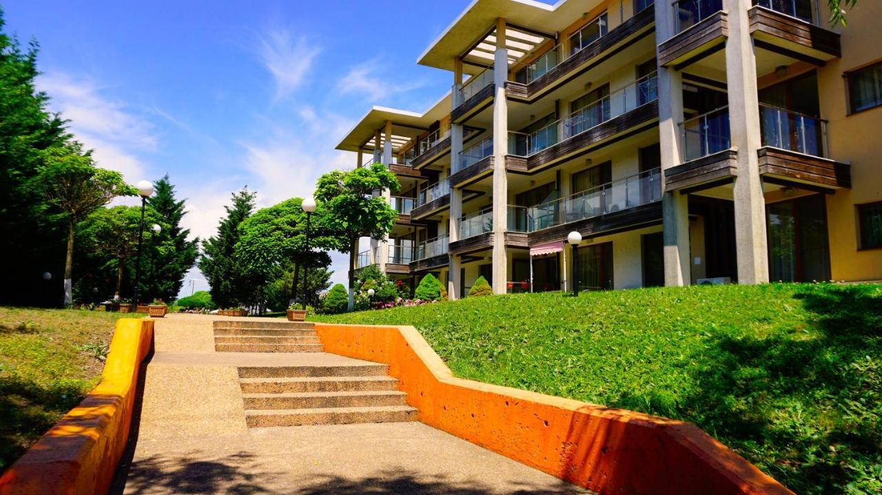 Морски Апартаменти Джулай Морнинг - July Morning Sea View Apartments Cavarna Exterior foto