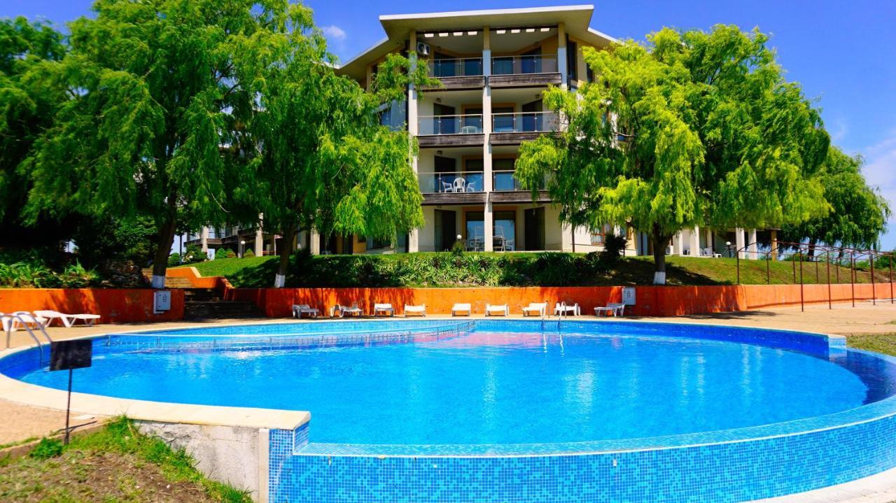 Морски Апартаменти Джулай Морнинг - July Morning Sea View Apartments Cavarna Exterior foto