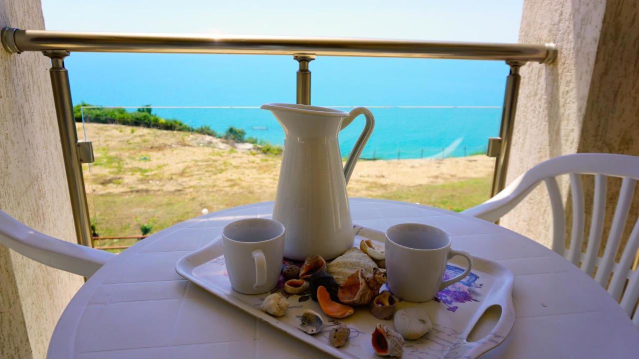 Морски Апартаменти Джулай Морнинг - July Morning Sea View Apartments Cavarna Exterior foto