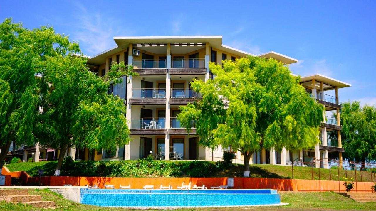 Морски Апартаменти Джулай Морнинг - July Morning Sea View Apartments Cavarna Exterior foto