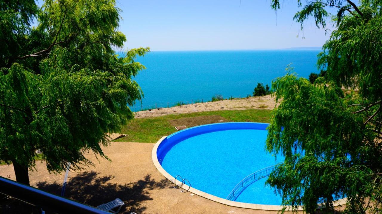 Морски Апартаменти Джулай Морнинг - July Morning Sea View Apartments Cavarna Exterior foto