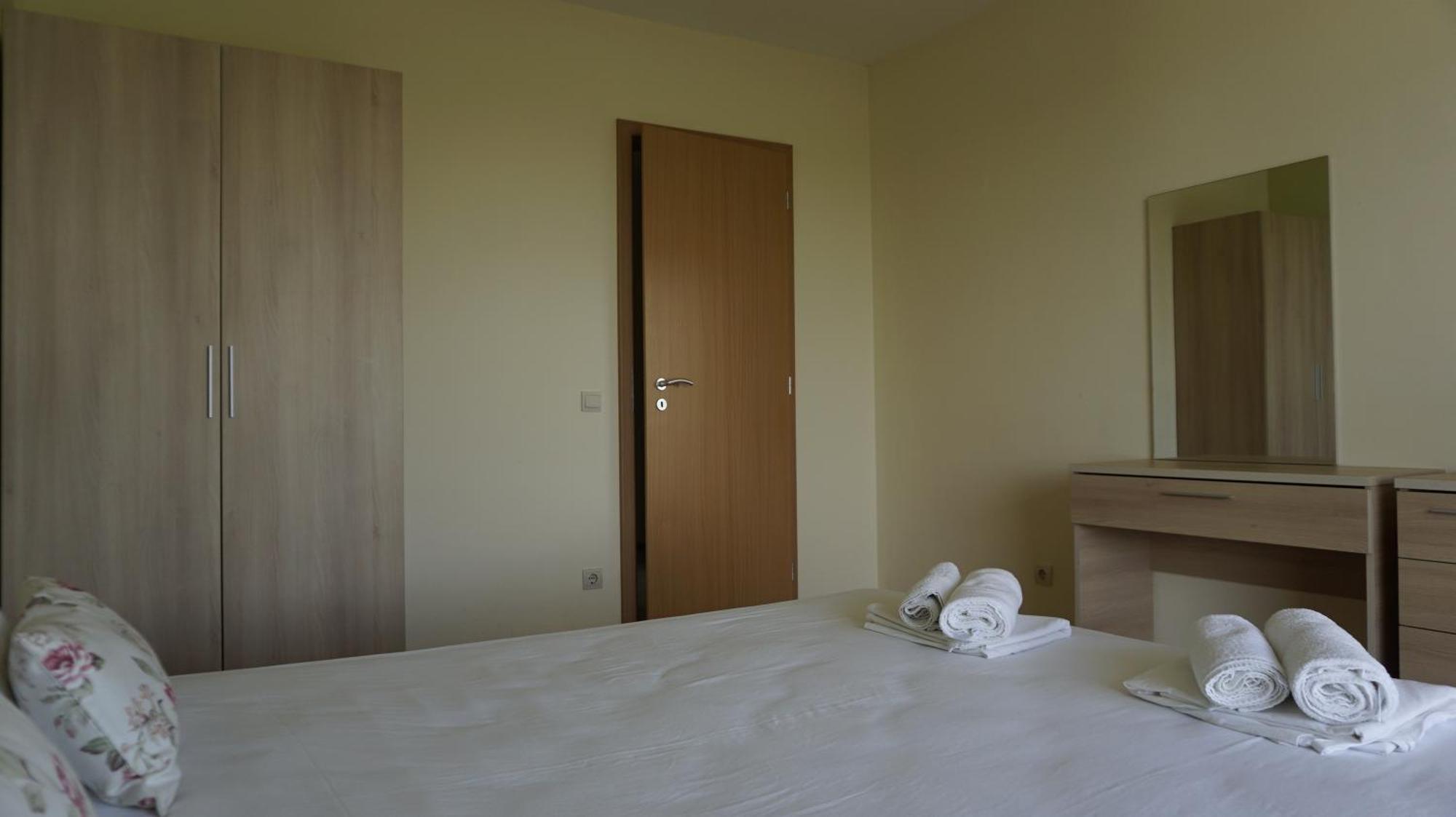 Морски Апартаменти Джулай Морнинг - July Morning Sea View Apartments Cavarna Cameră foto